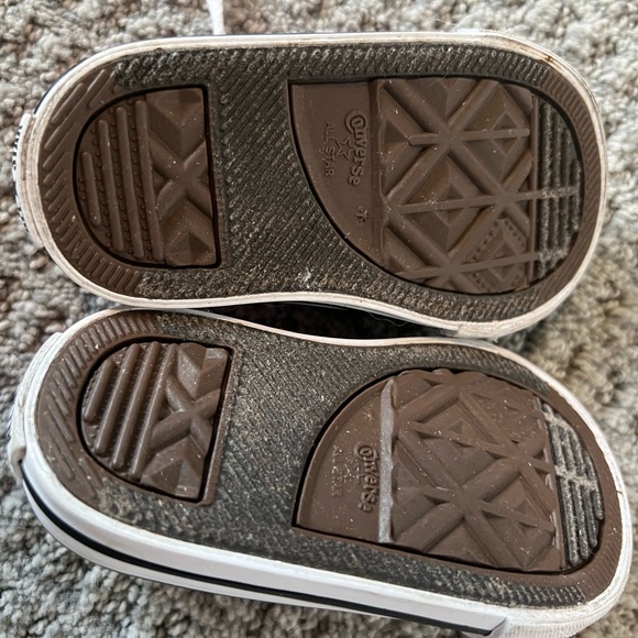 Converse Toddler Pink Chuck Taylors - Size 3 EUC - Picture 6 of 7